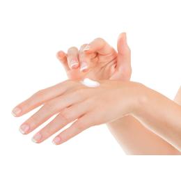 Farmec: produse cosmetice pentru maini si unghii 