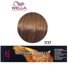 Vopsea crema permanenta - wella professionals koleston perfect me+ rich naturals, nuanta 7/37 blond mediu auriu castaniu