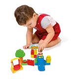 set-de-constructii-cuburi-moi-pentru-copii-clementoni-parcul-de-joaca-16-piese-2.jpg