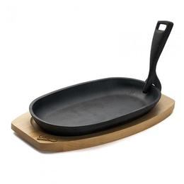 Platou servire oval Heinner 24x14 cm, fonta pura cu maner detasabil si baza din lemn