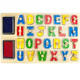 Stampile litere din lemn alfabet Tooky Toy