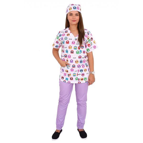 Costum medical imprimat kitty cu anchior in forma v si pantaloni lila, l intl