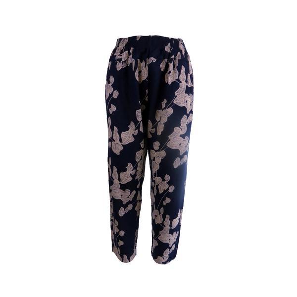 Pantaloni de vara, univers fashion, cu 2 buzunare, albastru cu imprimeu frunze maro, elastic la talie, s