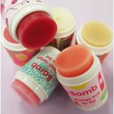 balsam-de-buze-tratament-honey-pear-bomb-cosmetics-4-5-g-2.jpg