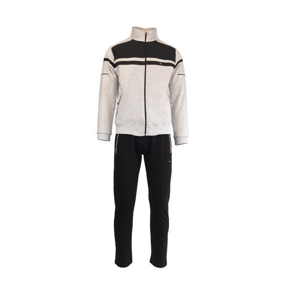 Trening barbat, univers fashion, jacheta culoare gri deschis, cu 2 buzunare cu fermoare, pantaloni negru cu 3 buzunare cu fermoare, 2xl