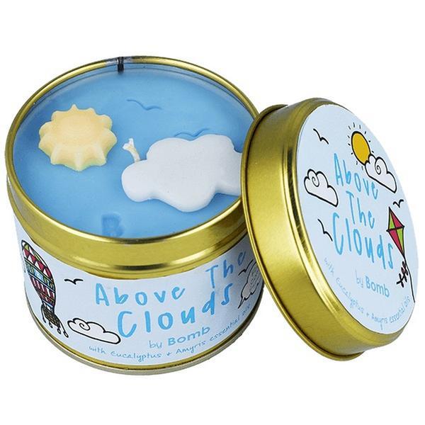 Lumanare parfumata Above The Clouds, Bomb Cosmetics, 252g