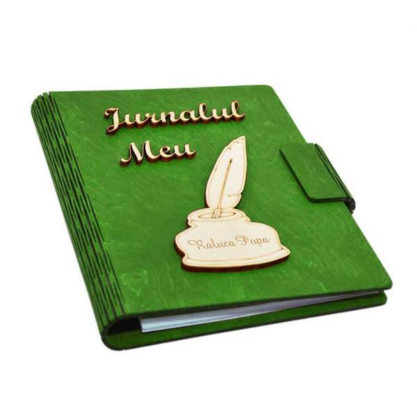 Jurnalul meu a5 din lemn personalizat, verde, piksel, 100 pagini si pix din lemn inclus