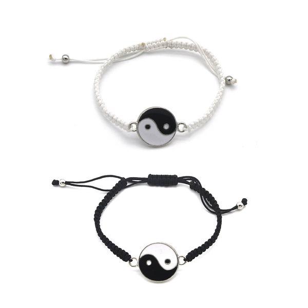 Set 2 brățări cu pandantiv intreg yin yang alb si negru