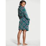 halat-victoria-s-secret-logo-short-cozy-green-plaid-marime-m-2.jpg