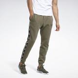 pantaloni-barbati-reebok-essentials-tape-gq4216-l-verde-3.jpg