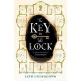 The Key In The Lock : A haunting historical mystery steeped in explosive secrets and lost love, editura Penguin