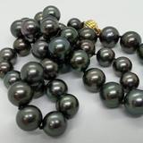 colier-perle-naturale-tahitiene-premium-de-9-11-mm-cu-inchizatoare-din-aur-galben-de-14k-3.jpg