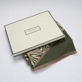 esarfa-verde-olive-bej-dubla-cu-animal-print-2.jpg