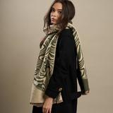 esarfa-verde-olive-bej-dubla-cu-animal-print-4.jpg