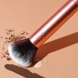 pensula-pentru-machaj-real-techniques-everything-face-brush-1-buc-1697720893670-1.jpg