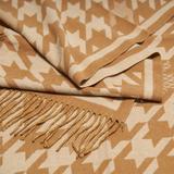 esarfa-cu-lana-camel-si-imprimeu-houndstooth-3.jpg