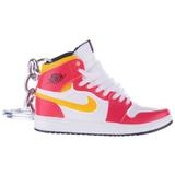 breloc-pentru-chei-nike-air-jordan-figurina-3d-50x30-mm-fabricat-din-cauciuc-si-pvc-realizat-si-pictat-manual-rosu-alb-galben-2.jpg