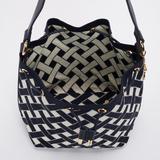 geanta-bleumarin-tip-sac-cu-geometrie-2.jpg