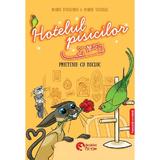 Hotelul pisicilor: Prietenie cu bucluc. Editie bilingva - Marie Pavlenko, Marie Voyelle, editura Booklet