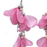 cercei-foarte-lungi-voluminosi-cu-flori-din-voal-culoarea-roz-pudrat-perle-si-inox-lovely-corizmi-3.jpg