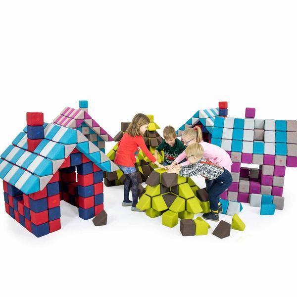 Cuburi Magnetice JollyHeap Mega Satul Magic - 900 blocuri 4 forme