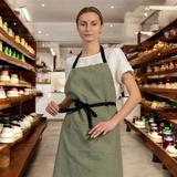sort-de-bucatarie-unisex-verde-din-tesatura-din-si-bumbac-organic-stil-si-functionalitate-3.jpg