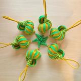 set-6-globuri-spirala-14-cm-lucrate-manual-culoare-auriu-cu-verde-4.jpg
