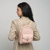 rucsac-roz-cu-accesoriu-metalic-4.jpg