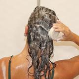 sampon-solid-extra-soft-pentru-toate-tipurile-de-par-cu-ulei-de-ricin-caisa-si-floarea-soarelui-70-g-3.jpg