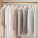 husa-protectie-haine-material-textil-alb-80x60-cm-4.jpg