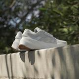 pantofi-sport-unisex-adidas-adistar-2-0-running-shoe-cloud-id1728-38-2-3-alb-2.jpg