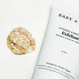 exfoliant-de-fata-cu-vitamine-exfoliant-imbogatit-cu-vitamine-pentru-piele-radianta-sasy-savy-100-ml-2.jpg