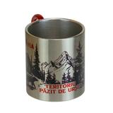 cana-cu-carabiniera-romania-bear-150-ml-negru-maner-rosu-metal-pentru-calatorii-si-drumetii-3.jpg