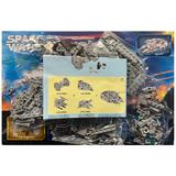 set-de-constructie-star-wars-4-in-1-millennium-falcon-shuttle-301-piese-4.jpg